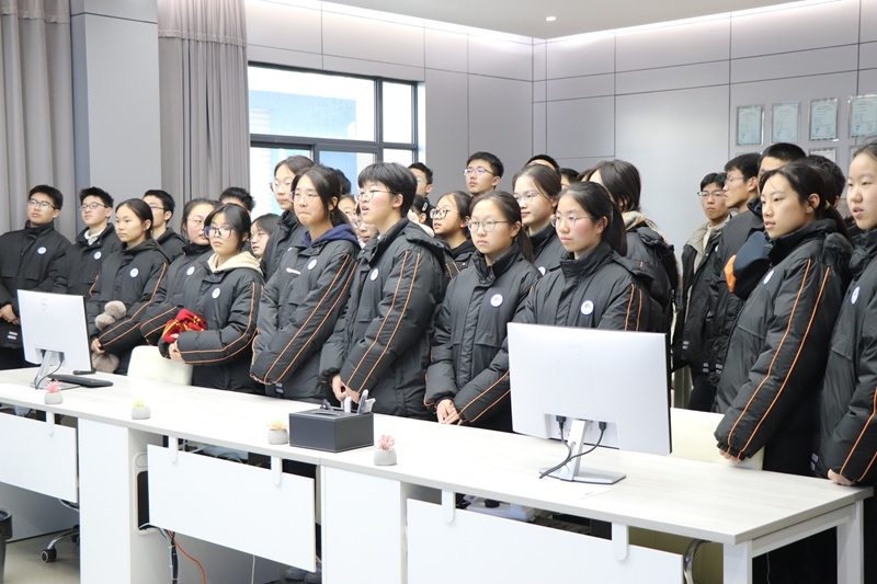 川源助力浙江省平湖中學(xué)生涯規(guī)劃校外實(shí)踐，開(kāi)啟環(huán)?？萍继剿髦? width=