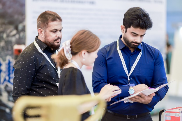 WOCA博覽會，出口好平臺 | 政策賦能×全球視野！WOCA 2025助地坪企業(yè)“零門檻”出海，搶占萬億國際市場！